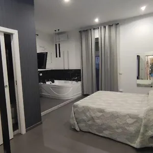 Lombardi Luxury Neapol